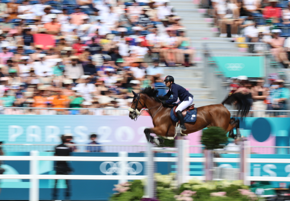 爱尔兰队在马术比赛中展现实力 爱尔兰队在马术比赛中展现实力