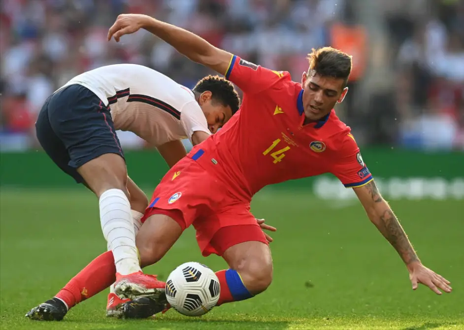 罗马尼亚队赢得关键战役,成功进军欧洲预选赛 罗马尼亚队赢得关键战役,成功进军欧洲预选赛